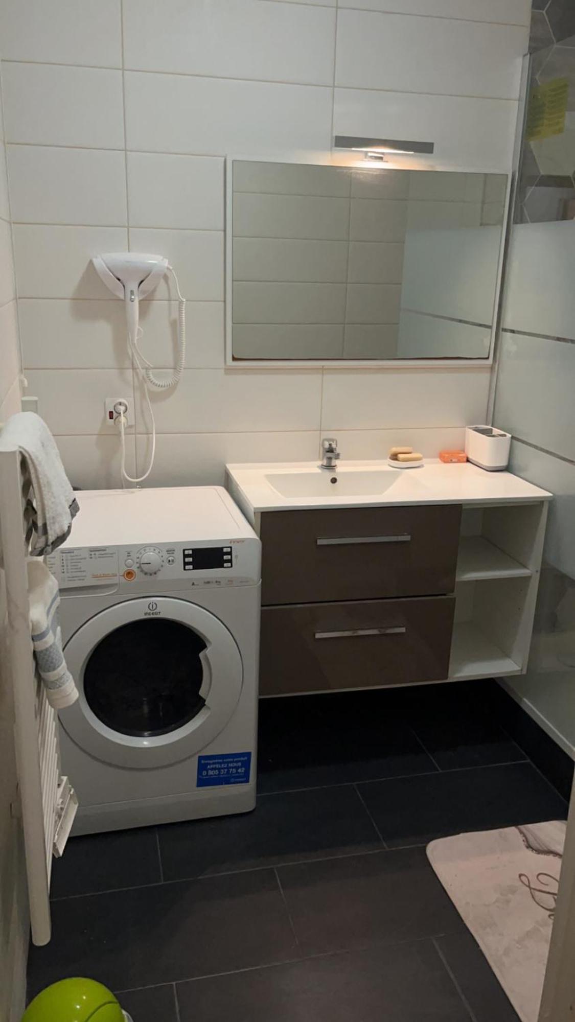 Appartement 2 Chambres Et Salon Proche Paris แซฟร์ ภายนอก รูปภาพ